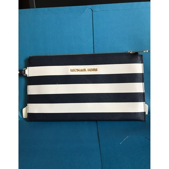 Michael Kors striped clutch - Picture 2 of 10